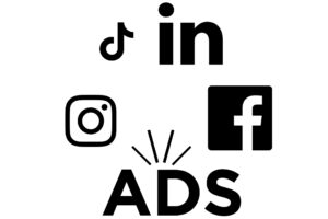 Scritta "ADS" con linee verso icone di social
